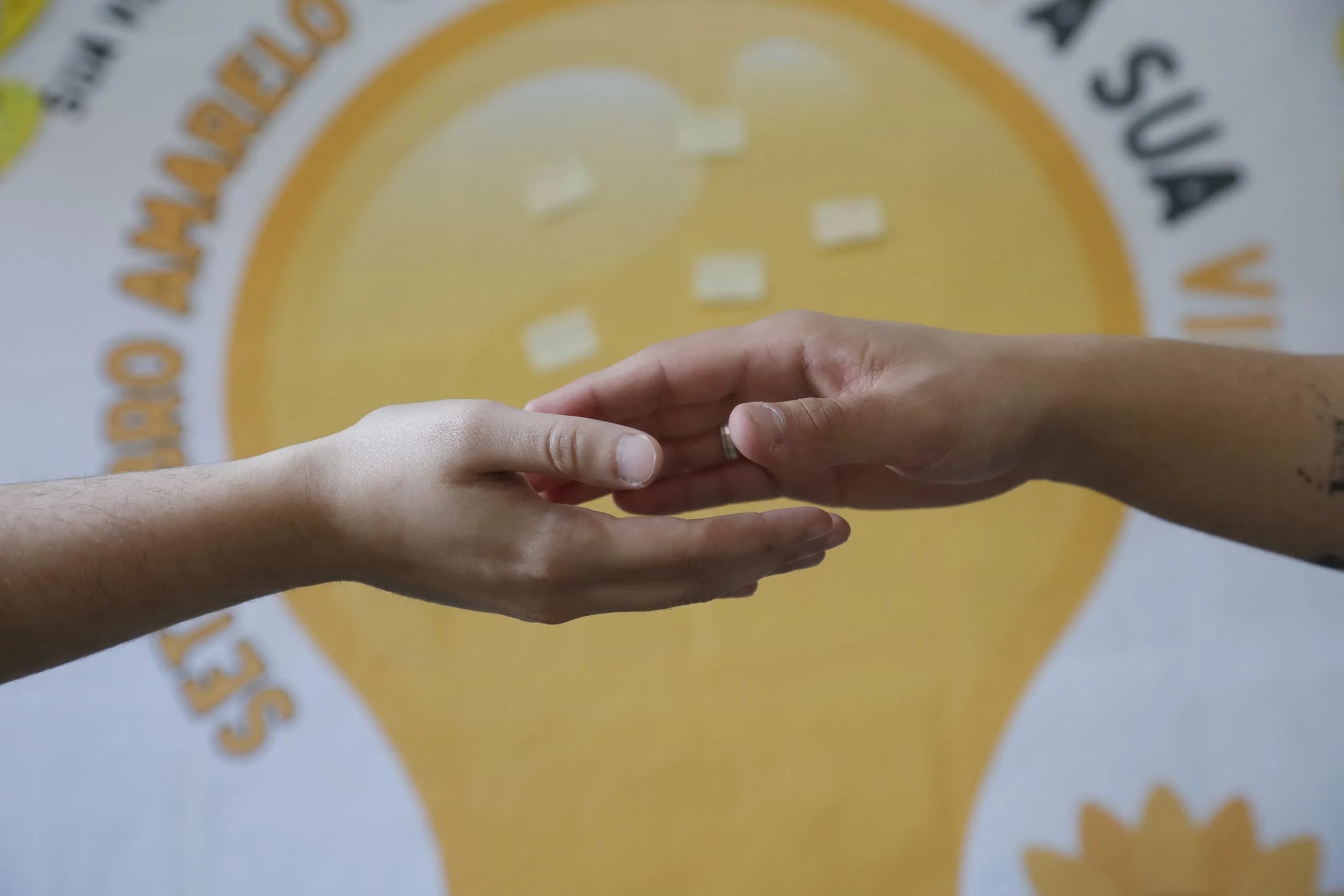 Setembro Amarelo faz alerta sobre a necessidade de falar o que sente