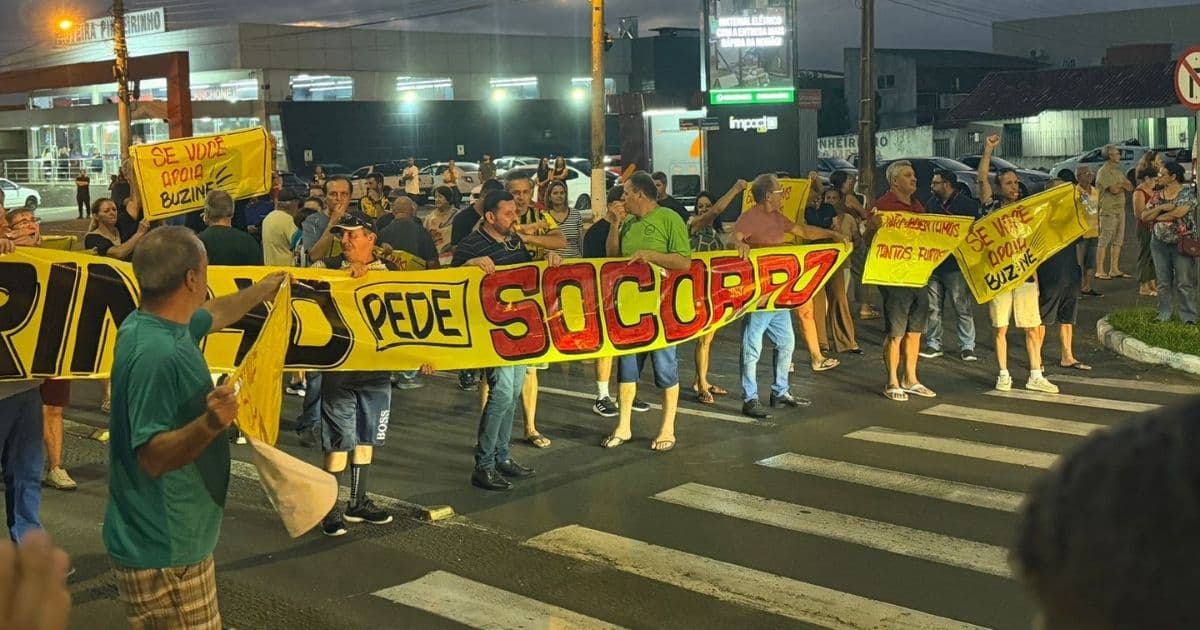 Moradores de Criciúma protestam por segurança e cobram realocação de centros de acolhimento