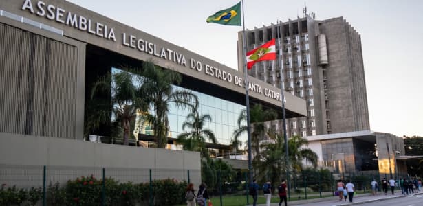 Veja os deputados estaduais do Sul de SC eleitos neste domingo - 4oito