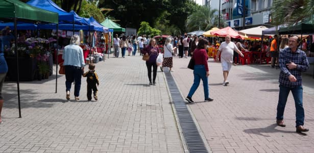 Quase 90% dos catarinenses pretendem comprar presentes no Dia das Crianças, aponta pesquisa - 4oito